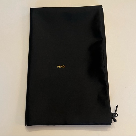 COPY - New FENDI XL Dust Bag Tote Backpack
Messenger Dust Bag Extra Large - Picture 4 of 4